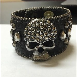 Skull bracelet